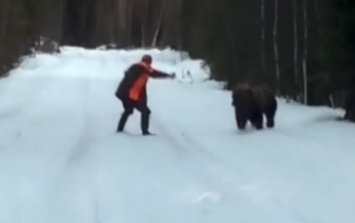 Screenshot 1attacking bear